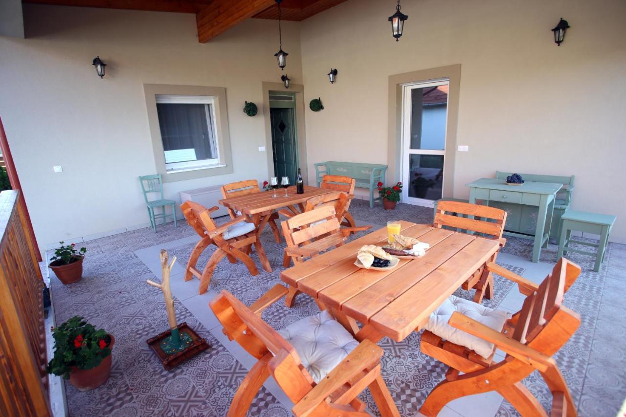 A Zoldbiciklis Haz Apartment Egerszalok Luaran gambar